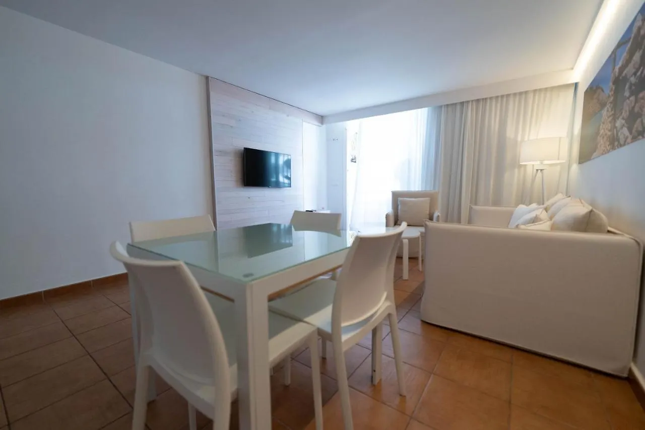 Apartamentos Llobet Ibiza Apartahotel