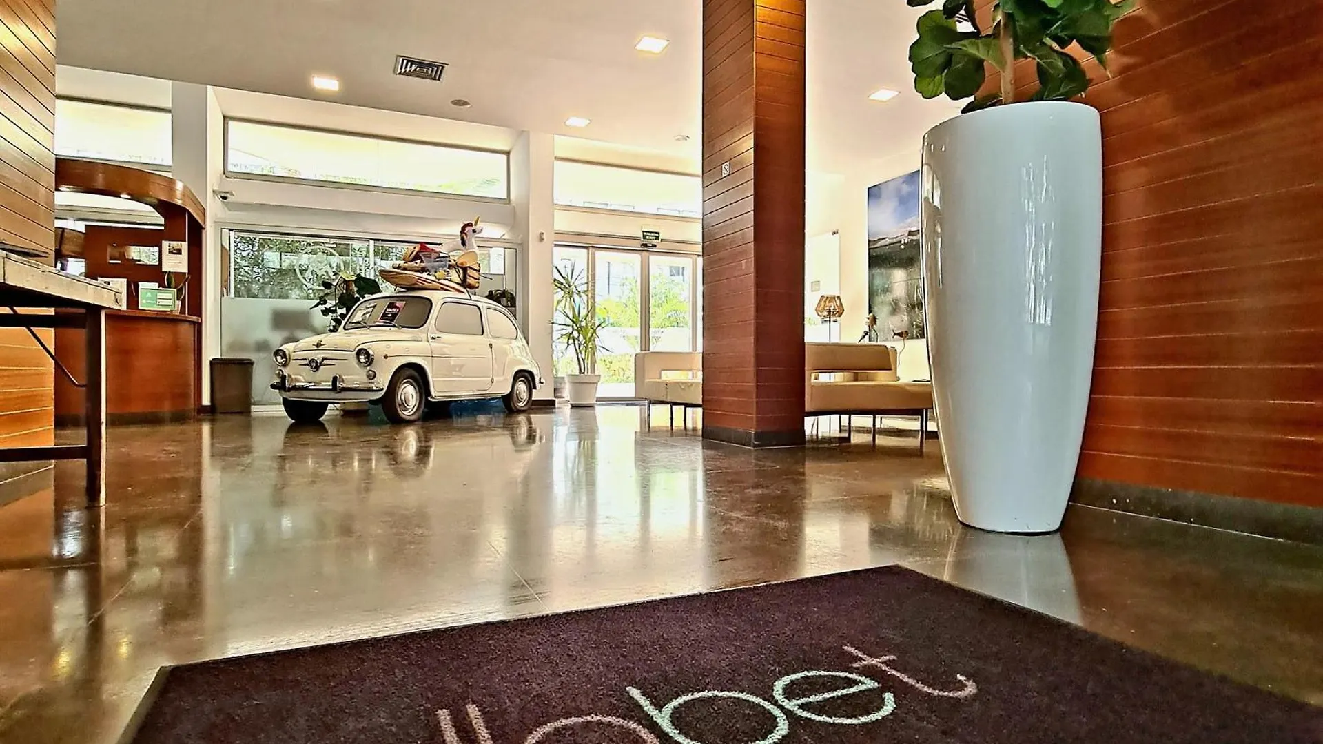*** Apartahotel Apartamentos Llobet Ibiza España
